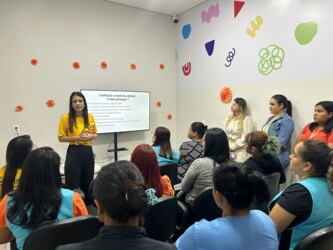 unidade-de-senador-canedo-da-rede-teia-realiza-palestra-sobre-o-combate-ao-abuso-e-a-exploracao-sexual-de-criancas-e-adolescentes-em-parceria-com-o-creas